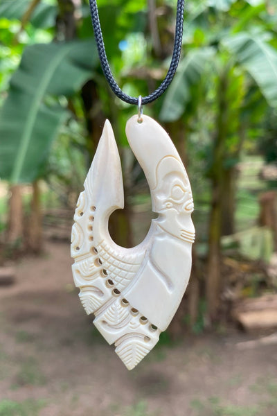Hook necklace - Cannibal Art