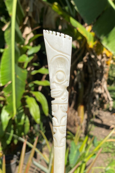 Tiki hair pick - Cannibal Art