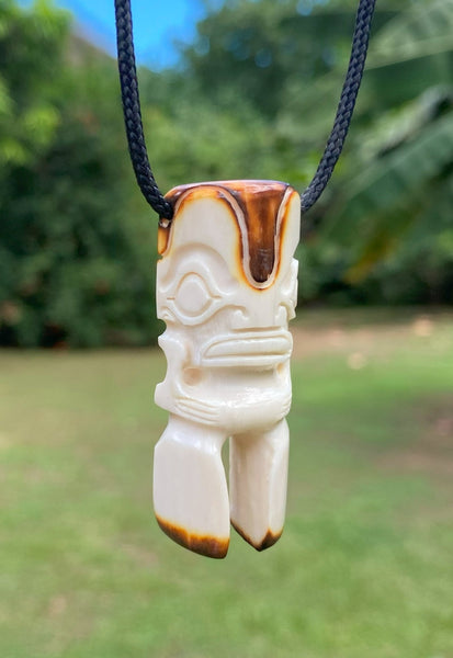 Tiki necklace - Cannibal Art