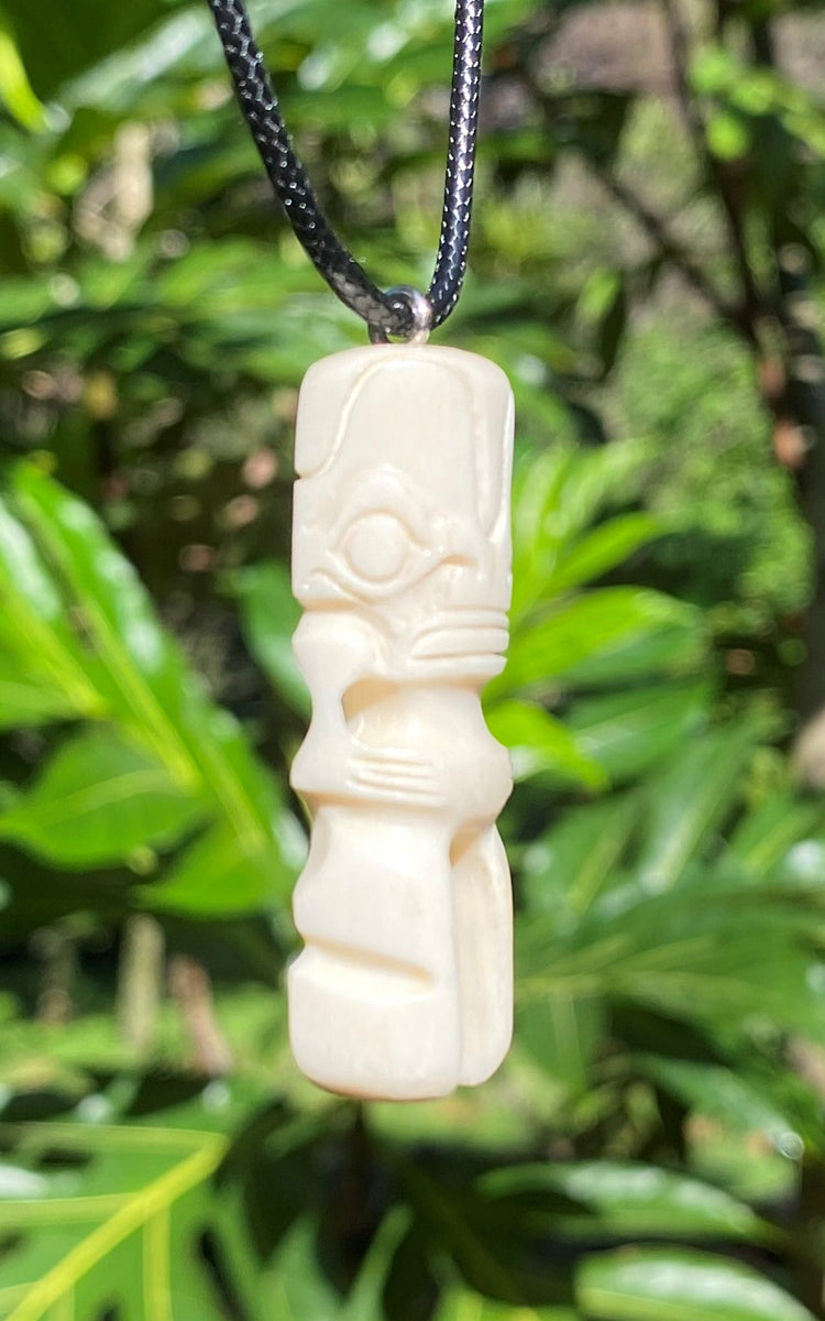 Tiki necklace – Cannibal Art