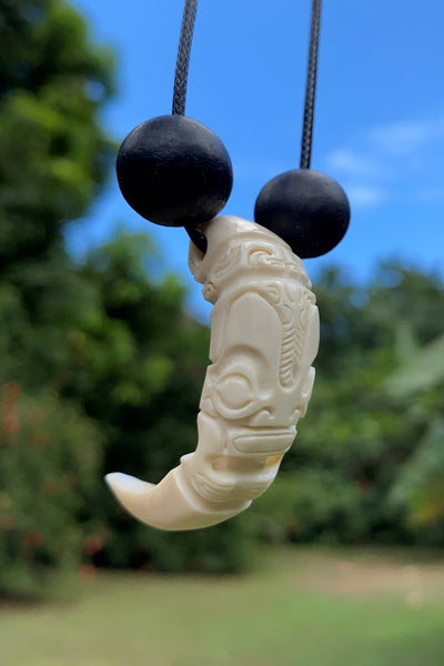 Tiki necklace - Cannibal Art