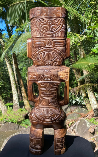 Tiki sculpture