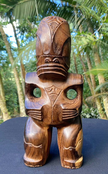 Tiki sculpture