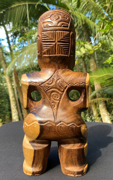 Tiki sculpture