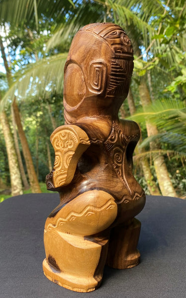 Tiki sculpture