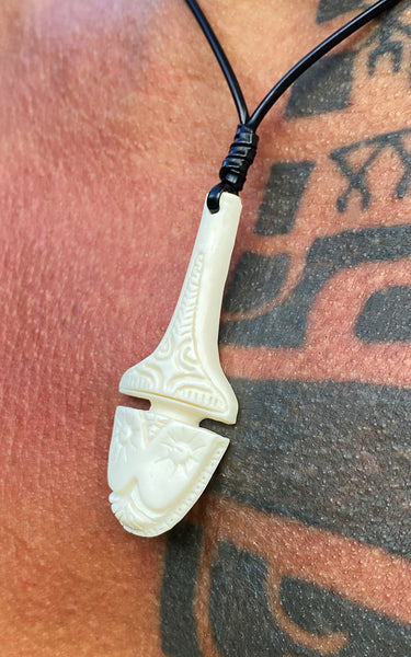 U'u necklace (war club) - Cannibal Art