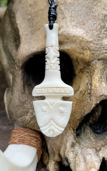 U'u necklace (war club) - Cannibal Art