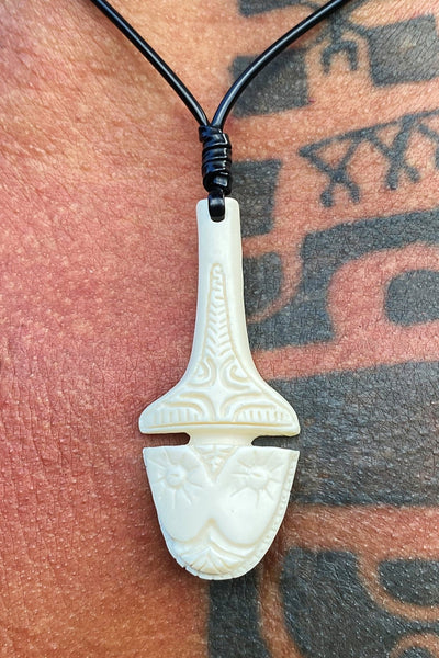 U'u necklace (war club) - Cannibal Art