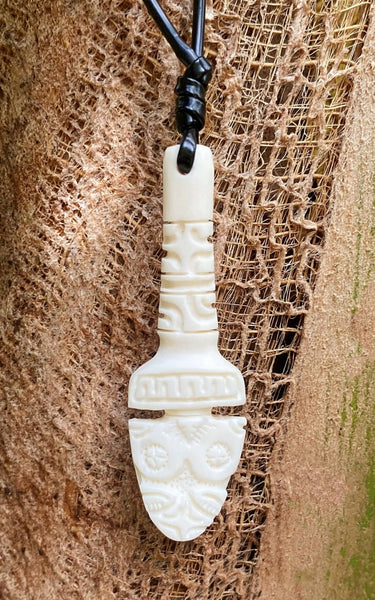 U'u necklace (war club) - Cannibal Art