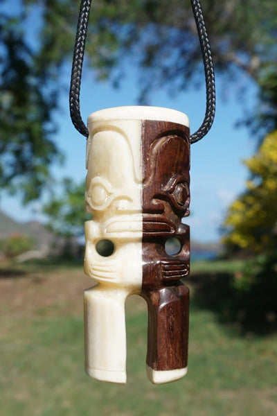 Black & white Tiki necklace - Cannibal Art