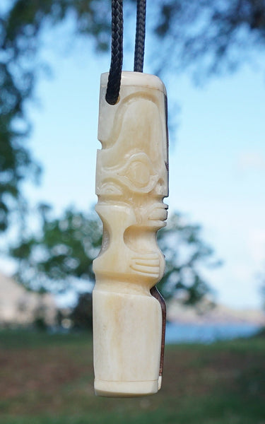 Black & white Tiki necklace - Cannibal Art