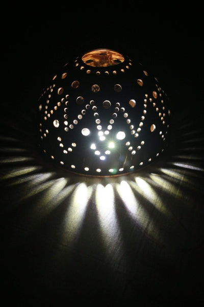 Coconut candle holder - Cannibal Art