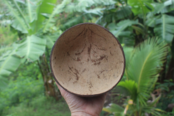 Fully carved Marquesan bowl ∿ Mata Tiki - Cannibal Art
