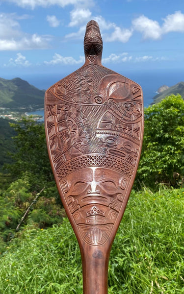 Hoe Kikutu Manu (Traditional Canoe Paddle) - Cannibal Art