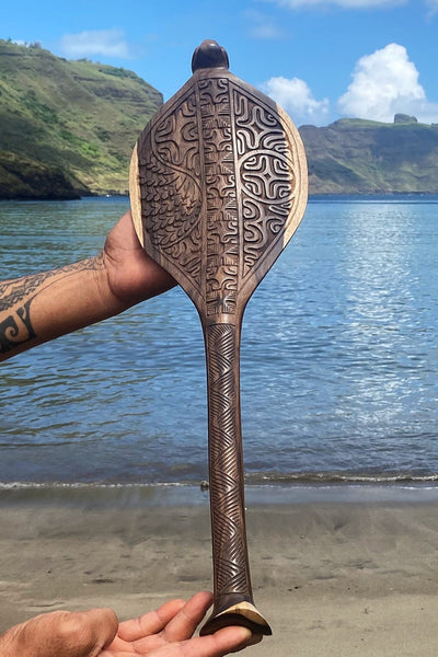 Hoe Poko Tiki (Canoe Paddle) - Cannibal Art