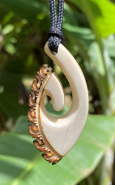 Hook necklace - Cannibal Art