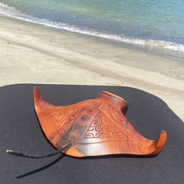 Manta ray - Cannibal Art