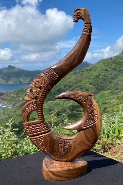 Marquesan fish hook - Cannibal Art