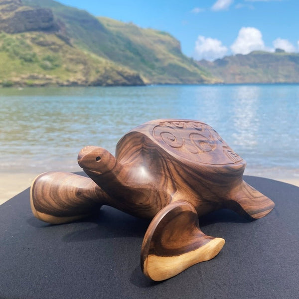 Marquesan turtle (Honu) - Cannibal Art