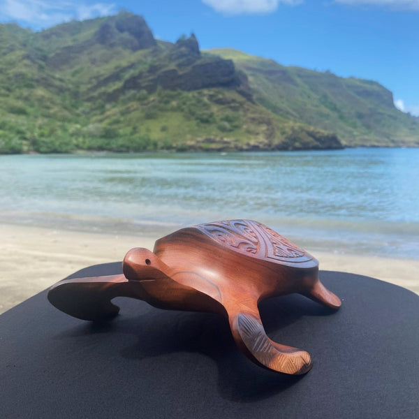 Marquesan turtle (Honu) - Cannibal Art