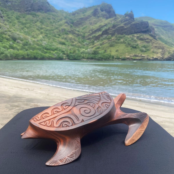 Marquesan turtle (Honu) - Cannibal Art