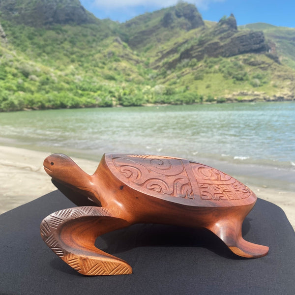 Marquesan turtle (Honu) - Cannibal Art