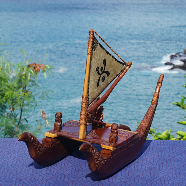 Marquesan voyaging canoe - Cannibal Art