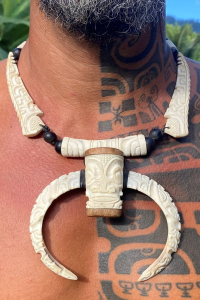 Marquesan wild boar necklace - Cannibal Art