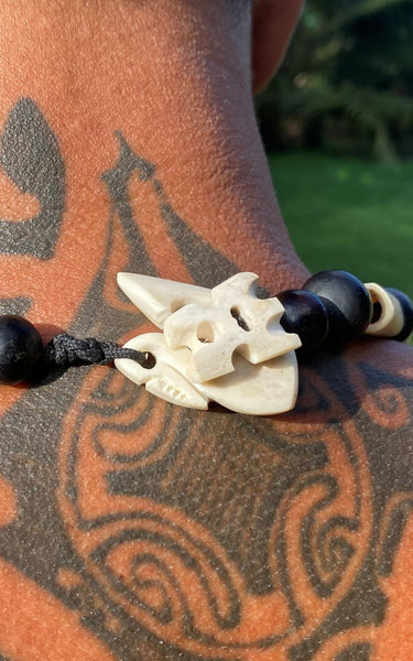 Marquesan wild boar necklace - Cannibal Art