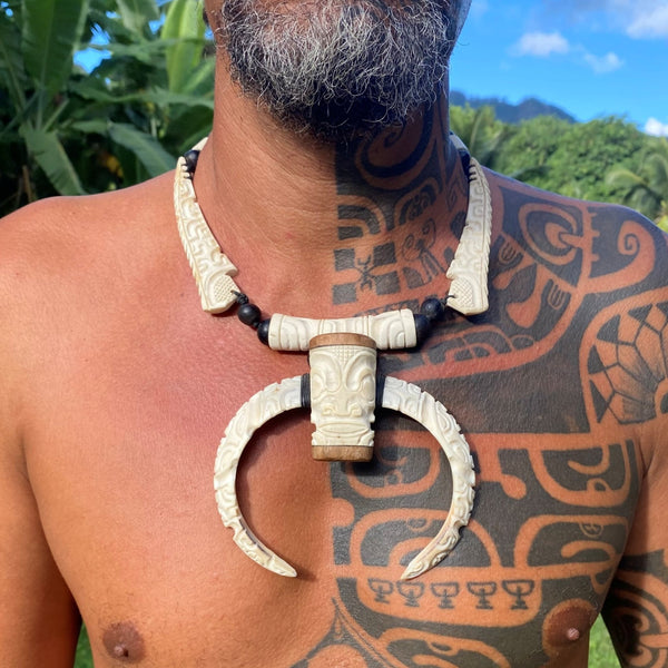 Marquesan wild boar necklace - Cannibal Art