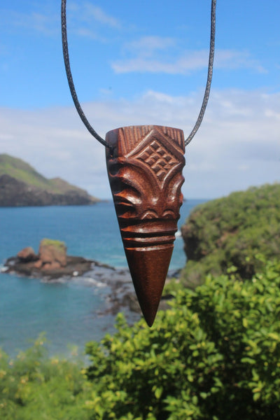 Taa koi necklace - Cannibal Art