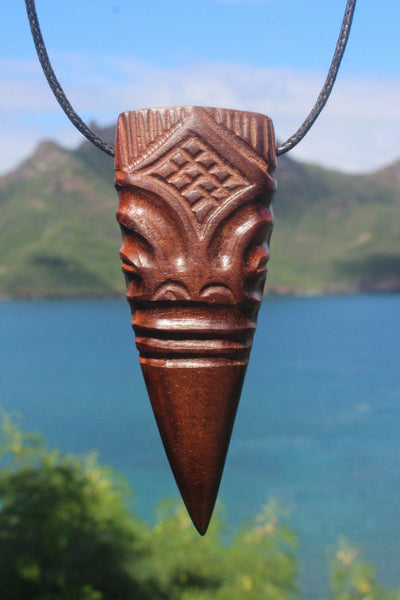 Taa koi necklace - Cannibal Art
