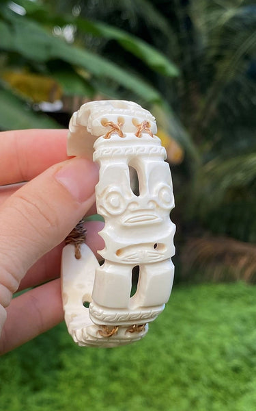 Tiki bracelet - Cannibal Art