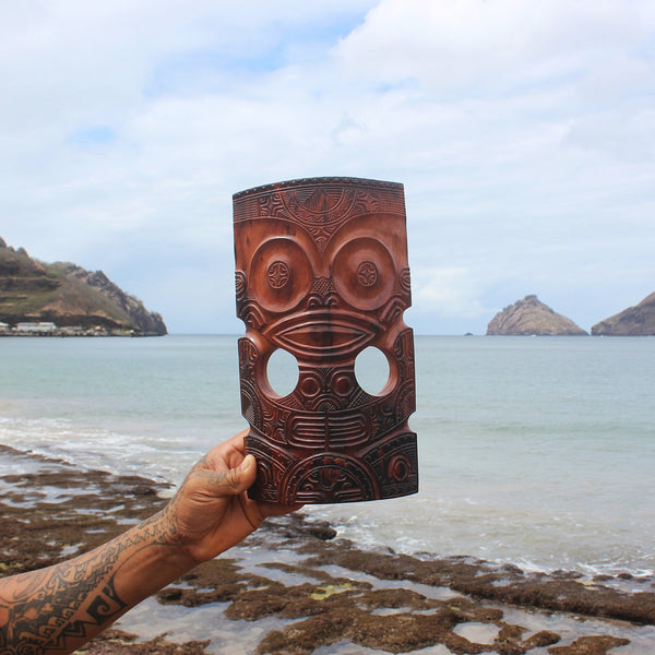 Tiki Mask (Tiki holding a child) - Cannibal Art
