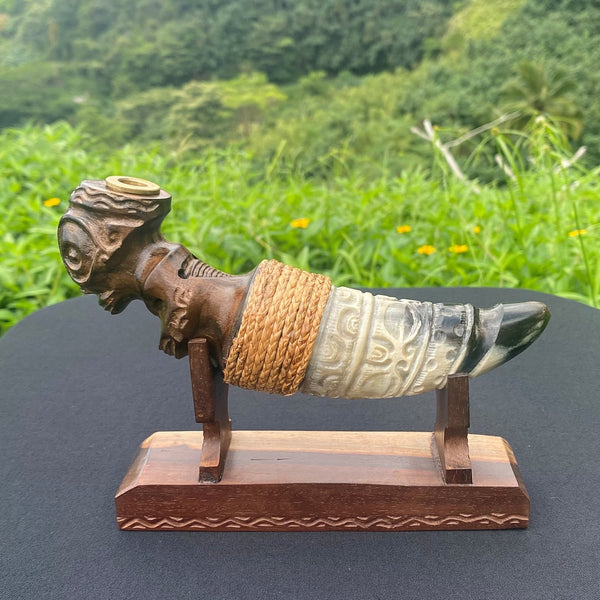 Tiki smoking pipe - Cannibal Art