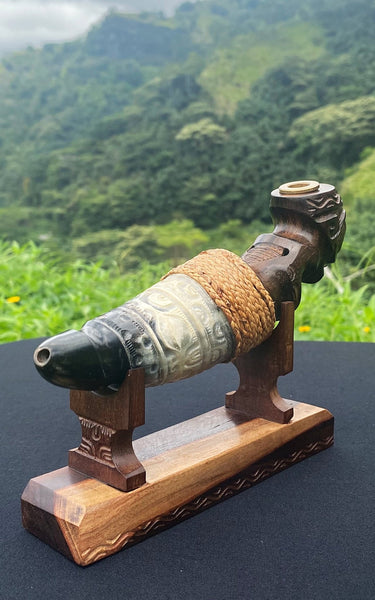 Tiki smoking pipe - Cannibal Art