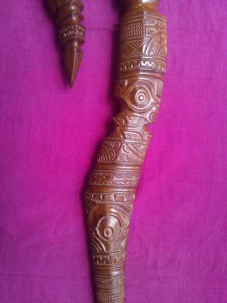 Totoko poko enana (Walking stick) - Cannibal Art