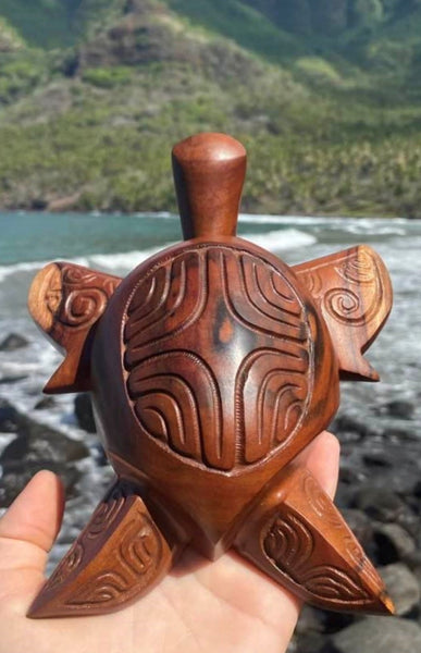 Turtle (Honu) - Cannibal Art