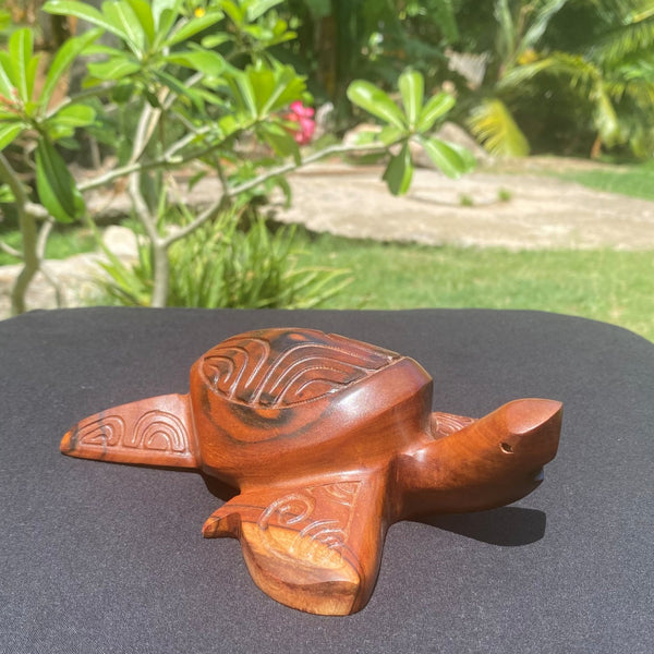 Turtle (Honu) - Cannibal Art