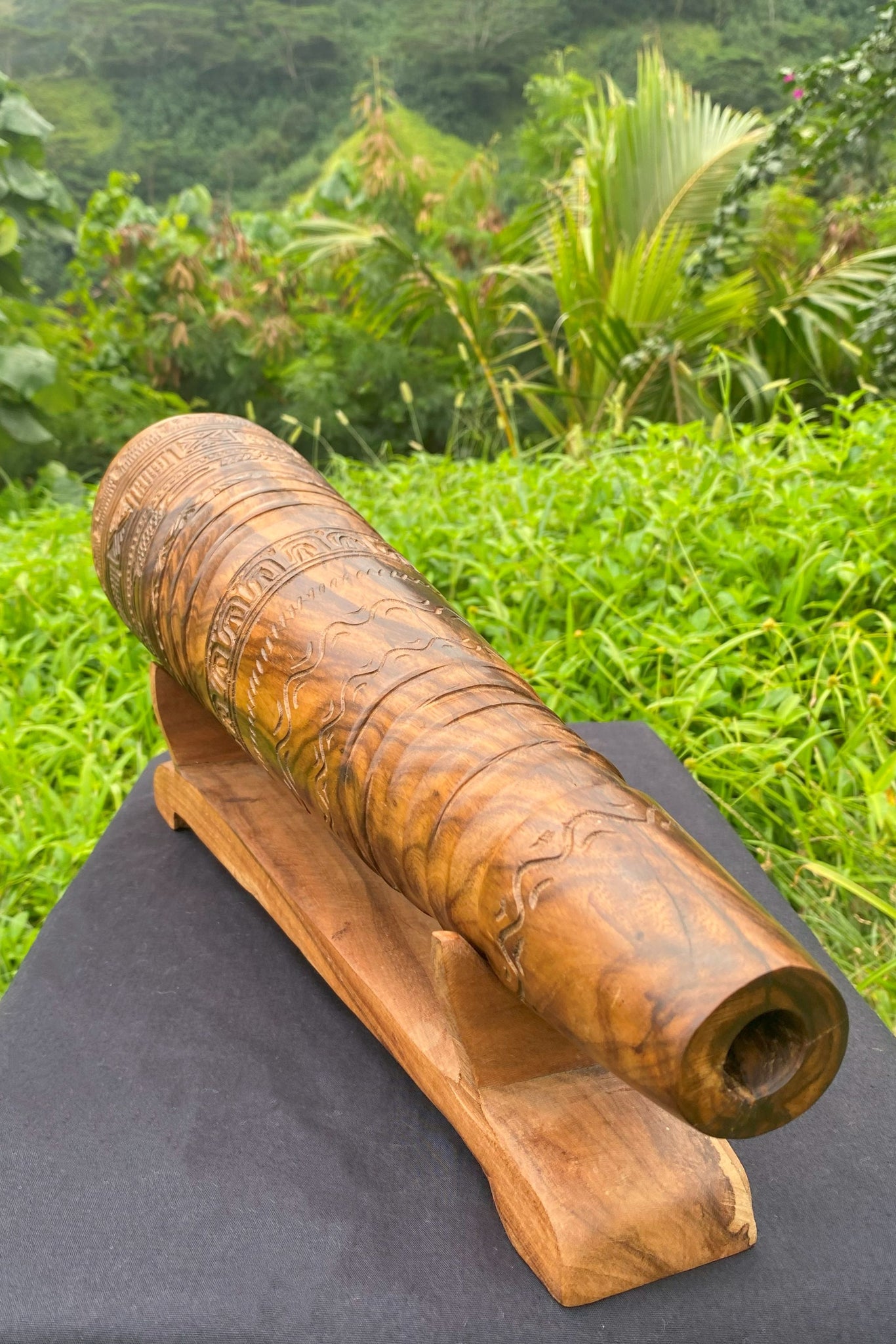 marquesan_horn_PU