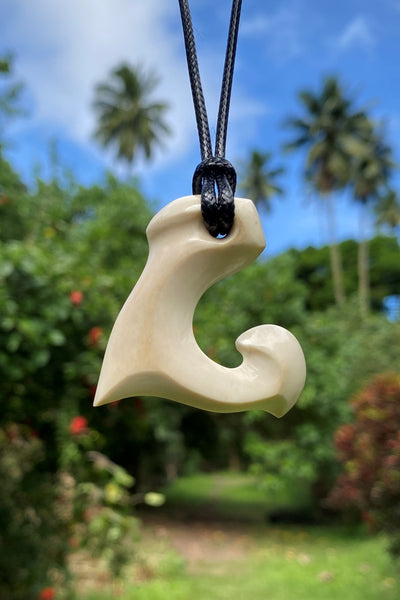 Hook Necklace