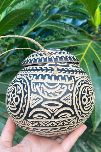 Marquesan coconut bag