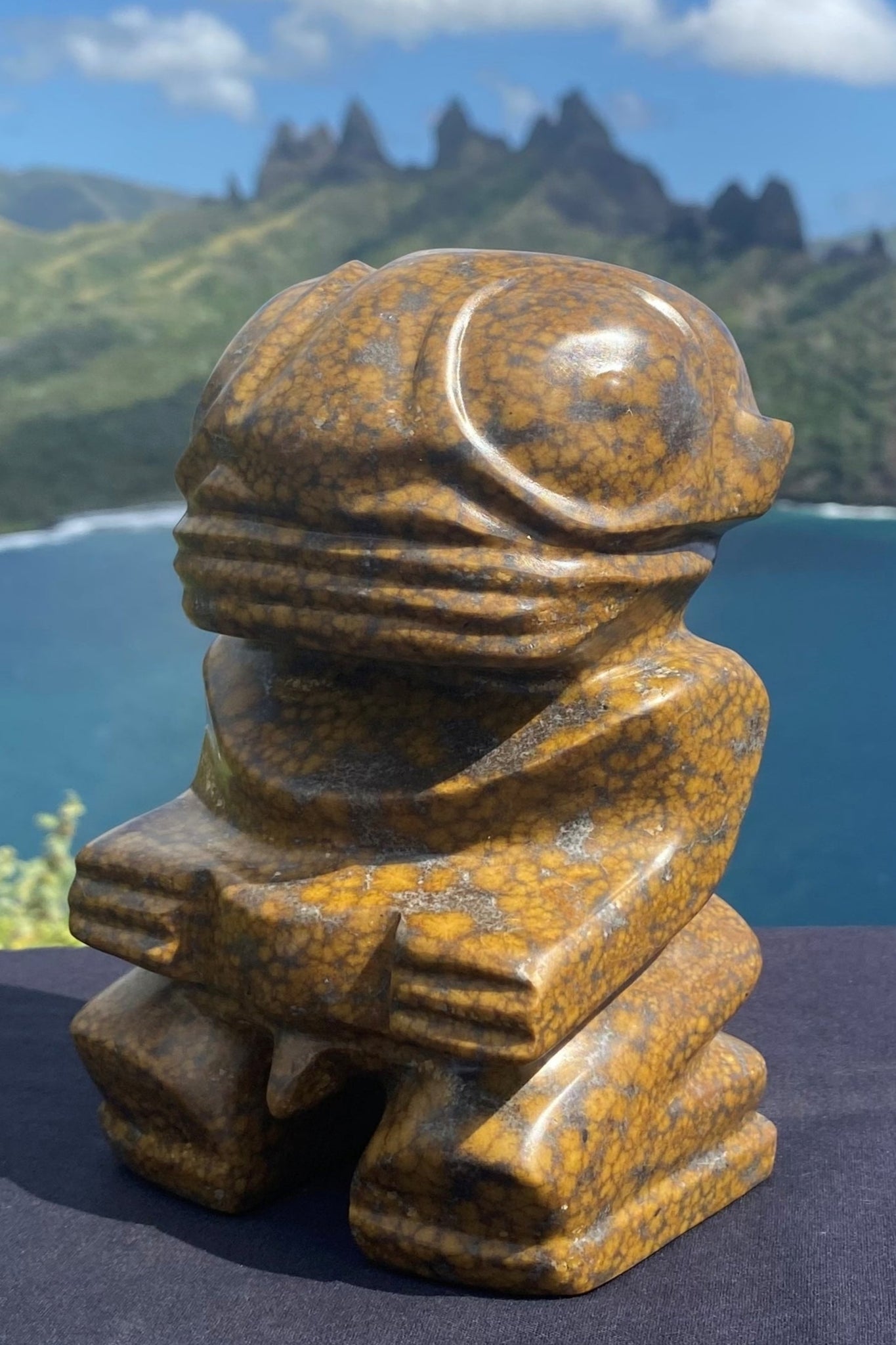 Flower stone tiki