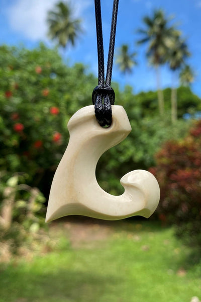 Hook Necklace - Cannibal Art