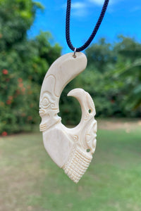 Hook necklace - Cannibal Art