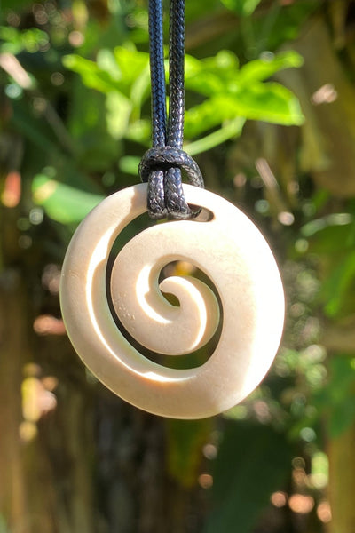 Koata - Spiral Bone Necklace - Cannibal Art