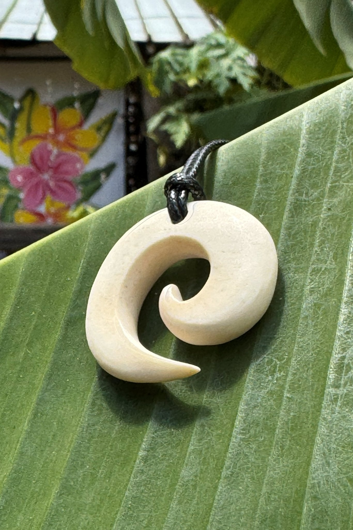 Koata - Spiral Bone Necklace – Cannibal Art