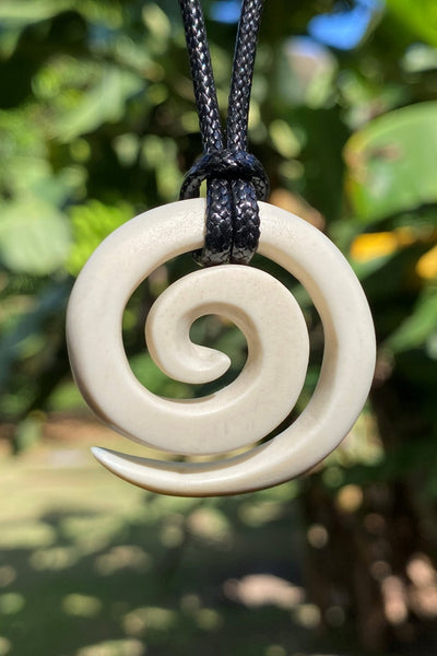 Koata - Spiral Bone Necklace - Cannibal Art