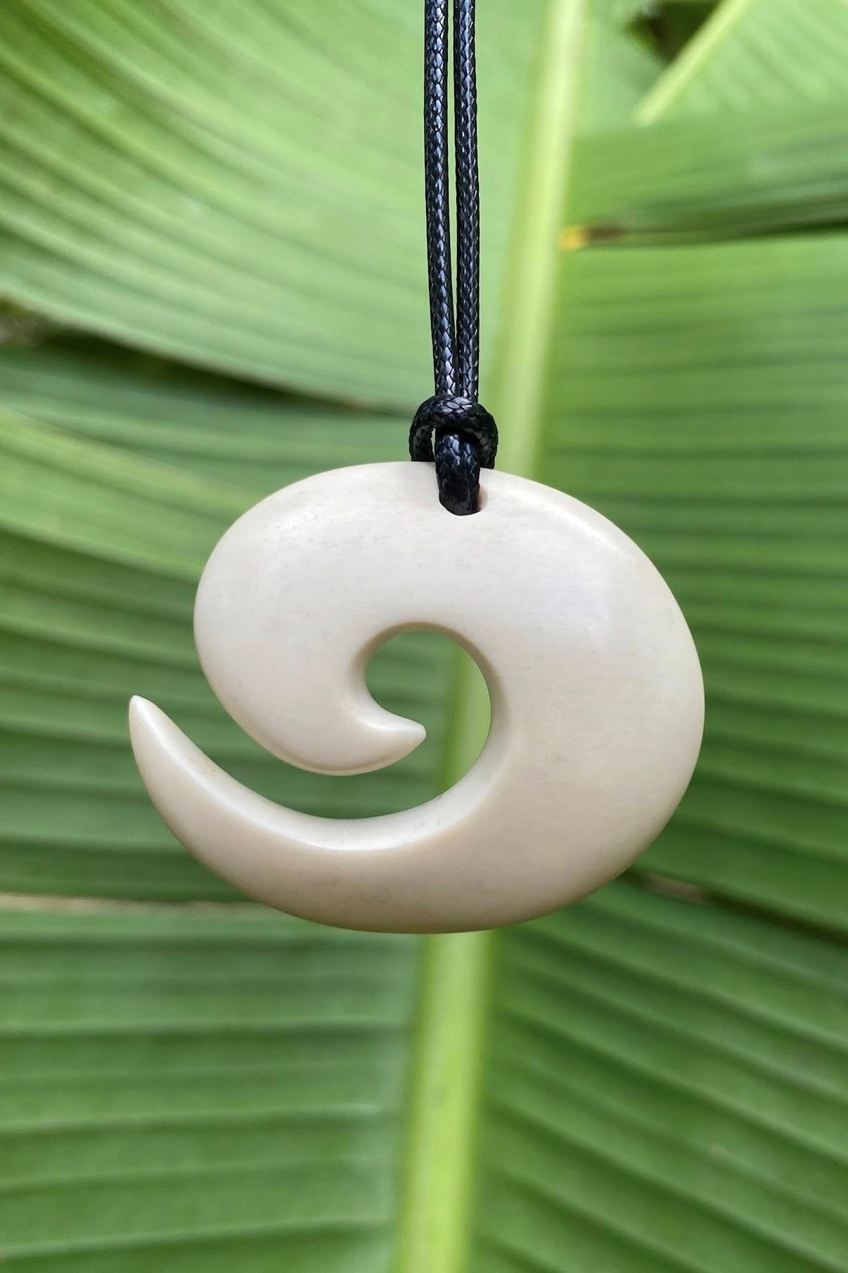 Koata - Spiral Bone Necklace – Cannibal Art
