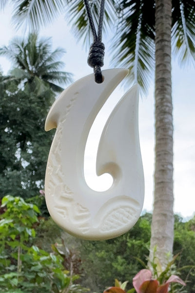Marquesan Hook Necklace - Cannibal Art